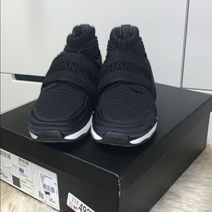 CHANEL SNEAKERS BLACK 37.5
